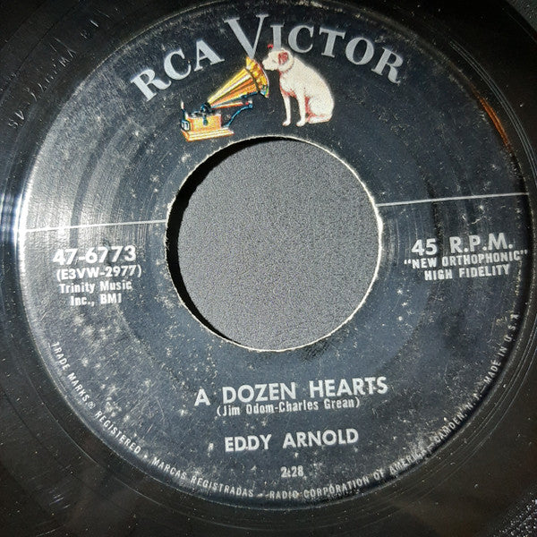 Eddy Arnold : A Dozen Hearts / A Good Lookin' Blonde (7", Single)