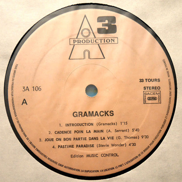 Gramacks International : Paroles En Bouche Pas Maître (LP, Album, Gat)