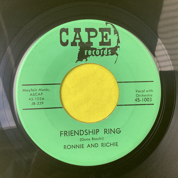 Ronnie And Richie : Friendship Ring (7", Single)