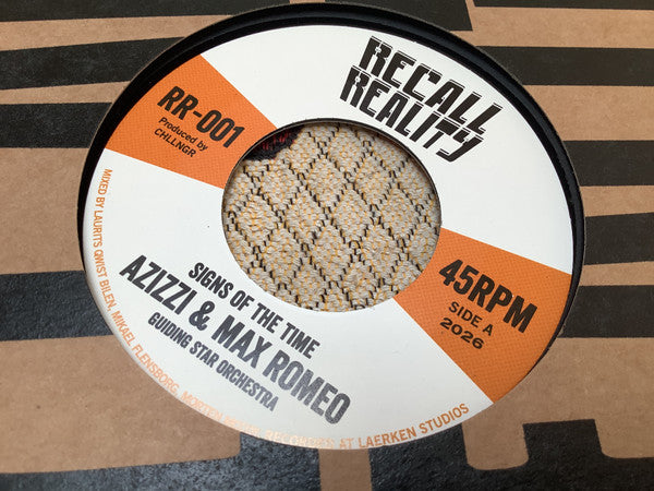 Azizzi* & Max Romeo Feat. Guiding Star Orchestra : Signs Of The Time  (7")
