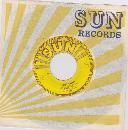 Dickey Lee And The Collegiates (3) : Memories Never Grow Old / Good Lovin' (7", Single)