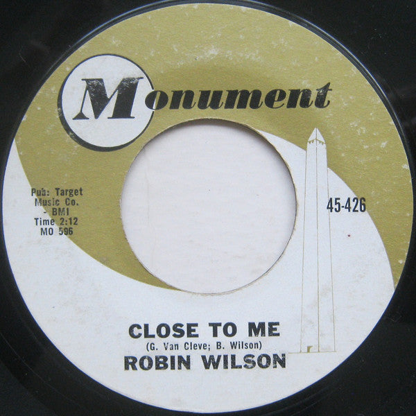 Robin Wilson (4) : The Nervous Auctioneer / Close To Me (7")