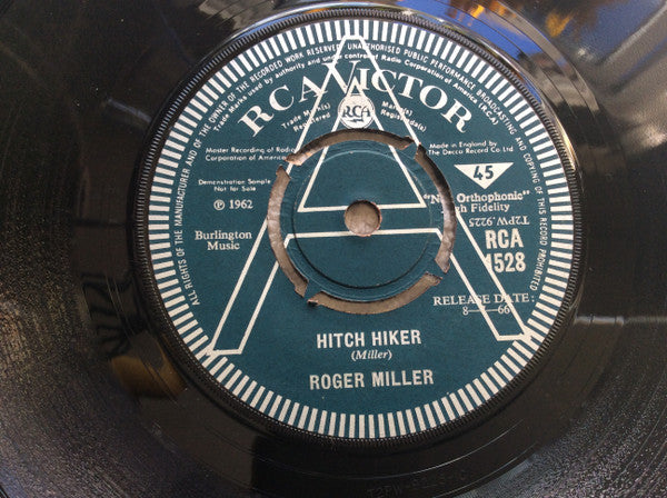 Roger Miller : Hitch Hiker / Trouble On The Turnpike (7", Single, Promo)